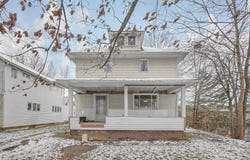253 W Union St, Athens, OH 45701