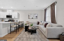 6 WHALER Drive, RUNNEMEDE, NJ 08078