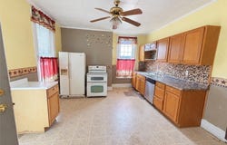 118-120 S Carnegie Ave, Connellsville, PA 15425