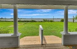 195 Wall Lane, Port Lavaca, TX 77979