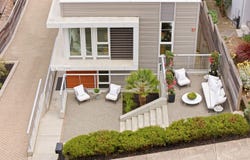 1375 Livingston AVE, Pacifica, CA 94044