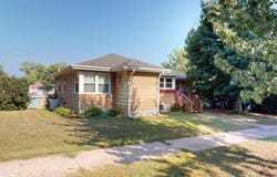 338 S 9TH ST, Cherokee, IA 51012