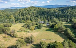 5704 Plank Rd, Natural Bridge, VA 24578