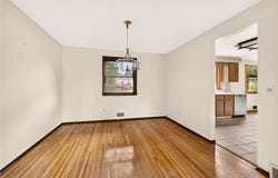 16 Golf Stream Dr, Penfield, NY 14526
