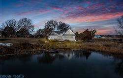 2929 Fleeton Rd, Reedville, VA 22539