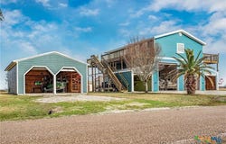 19 Dewberry Lane, Seadrift, TX 77983