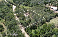 959 Carter Rd, Dale, TX 78616