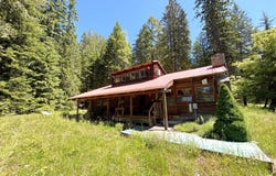 2216 Mosquito Creek Rd, Clark Fork, ID 83811