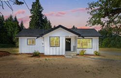 52625 NW SCOFIELD Rd, Buxton, OR 97109