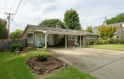 110 Hawthorne St, Florence, AL 35630