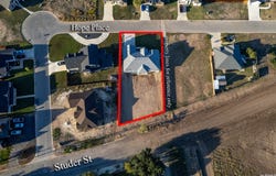 14 Hope Place, Uvalde, TX 78801