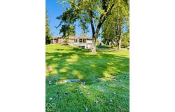 450 S Valley Lane, Greenwood, IN 46142