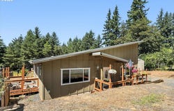 34155 SE MOSS HILL Rd, Estacada, OR 97023
