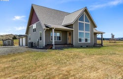 26216 W BENCH Rd, JohnDay, OR 97845