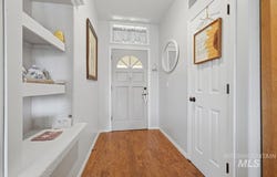 1061 E Hunter Dr, Meridian, ID 83646