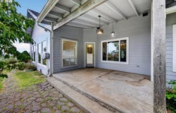 720 KINGS Ave, Lakeside, OR 97449