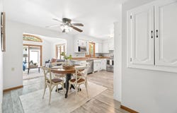1024 E LINDBERGH Street, APPLETON, WI 54911