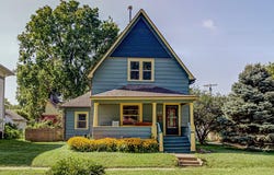 218 E 7th Street, Ames, IA 50010