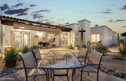 7040 N 11TH Avenue, Phoenix, AZ 85021