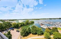 100 Cove Way, Quincy, MA 02169