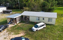 2060 Bexar Avenue E, Hamilton, AL 35570