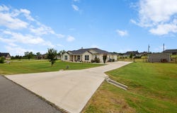 170 Spring Creek Circle, Paradise, TX 76073