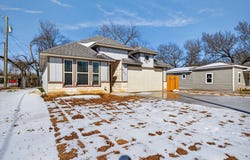601 E Willingham Street, Cleburne, TX 76031