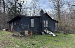 421 Farm Road 2160, Exeter, MO 65647