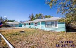 405 Warren Rd, Cody, WY 82414