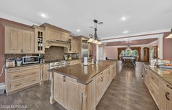 33 Parkside Way, Millstone, NJ 08535
