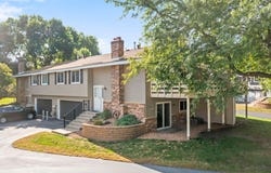 11236 Vessey Circle, Bloomington, MN 55437