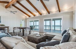914 Gulf Shore Dr, Carrabelle, FL 32322