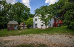 230 E Silver Creek Road, Forsyth, MO 65653