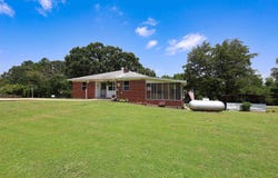 132 South Drive, Mount Ida, AR 71957