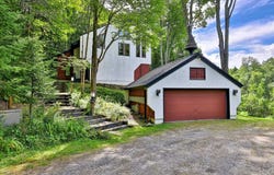 152 Great Hawk Road, Rochester, VT 05767
