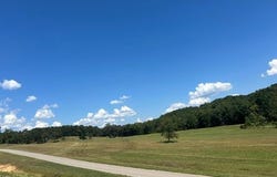 Monday Lane, Williamsville, MO 63967