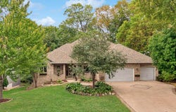 15920 37th Avenue N, Plymouth, MN 55446