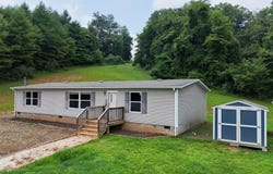 3767 Franklin SE, Floyd, VA 24091