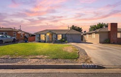 403 E Elm Street, Hanford, CA 93230
