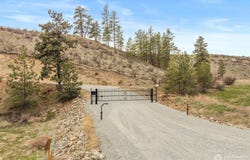 325 Rancho Perri Lane, Manson, WA 98831