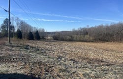 7611 Salt River Road, Cecilia, KY 42724
