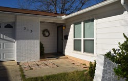 313 NELL DEANE BLVD, Schertz, TX 78154