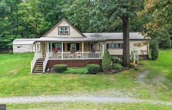 6 E RYELAND Lane, ROBESONIA, PA 19551