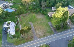 599-601 Oak Street, Taylor, PA 18517
