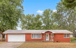 3429 S Franklin Avenue, Springfield, MO 65807