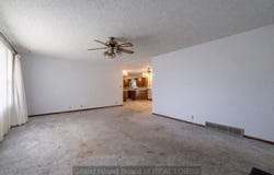 302 Circle Drive, Doniphan, NE 68832