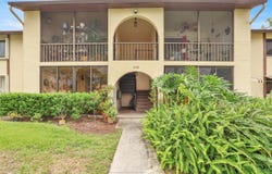 338 Knotty Pine Circle, Greenacres, FL 33463