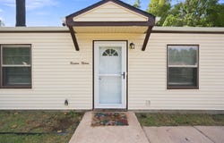 1415 E Evanston St, Park City, KS 67219-1330