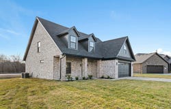 1509 Chardonnay Way, Berea, KY 40403