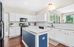 275 Hampton Road, Sugar Grove, IL 60554
